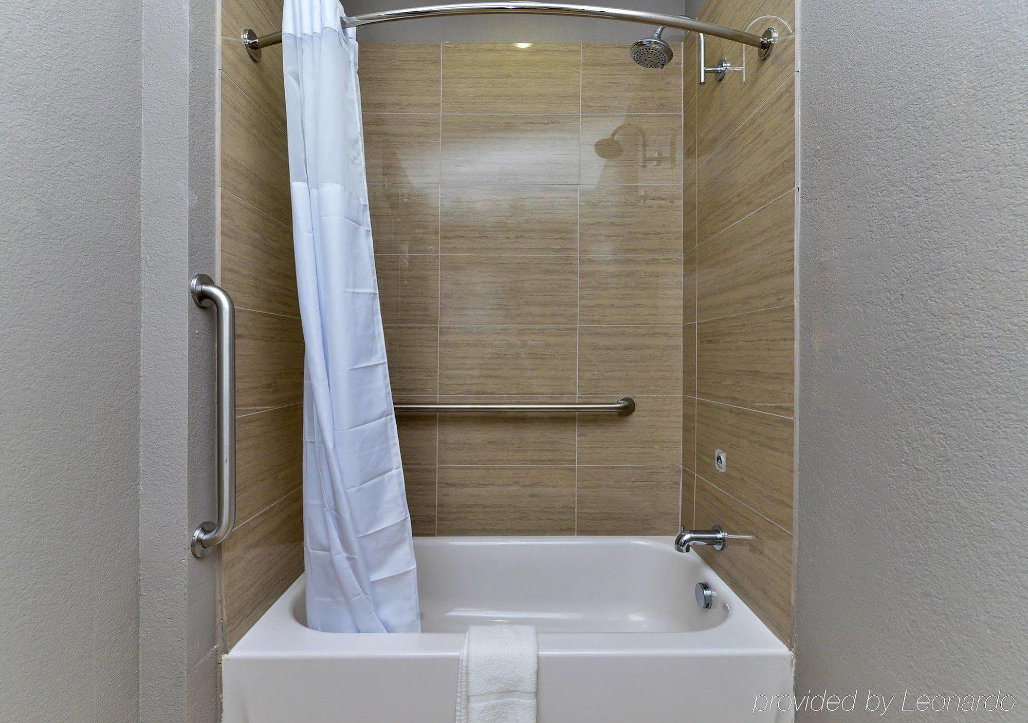 Scottish Inn & Suites Cotulla, Tx Екстер'єр фото